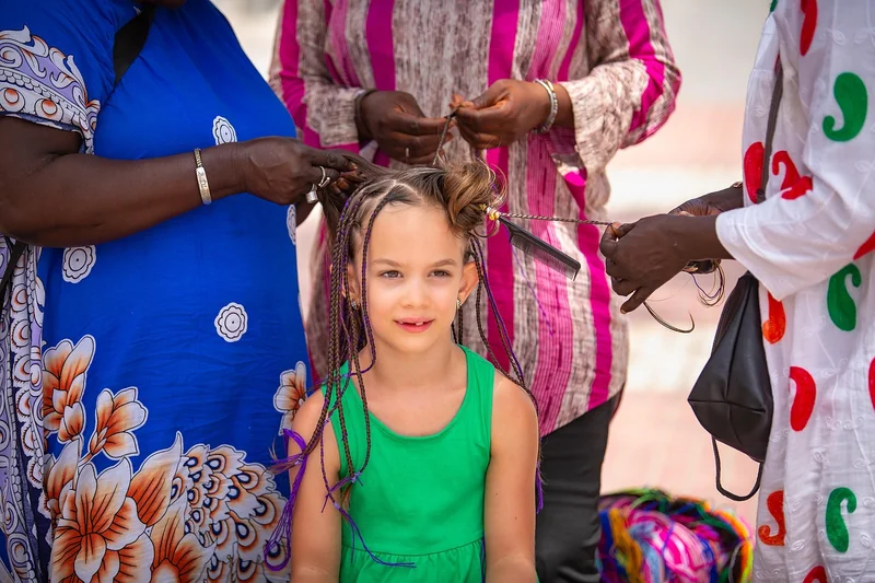 La tresse rapide qui impressionne (sans se prendre la tête)